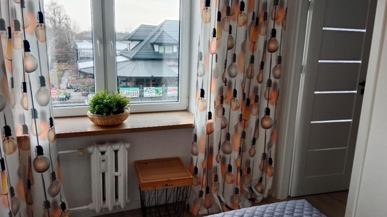 Apartament Dwupokojowy Островець-Свентокшиський Екстер'єр фото