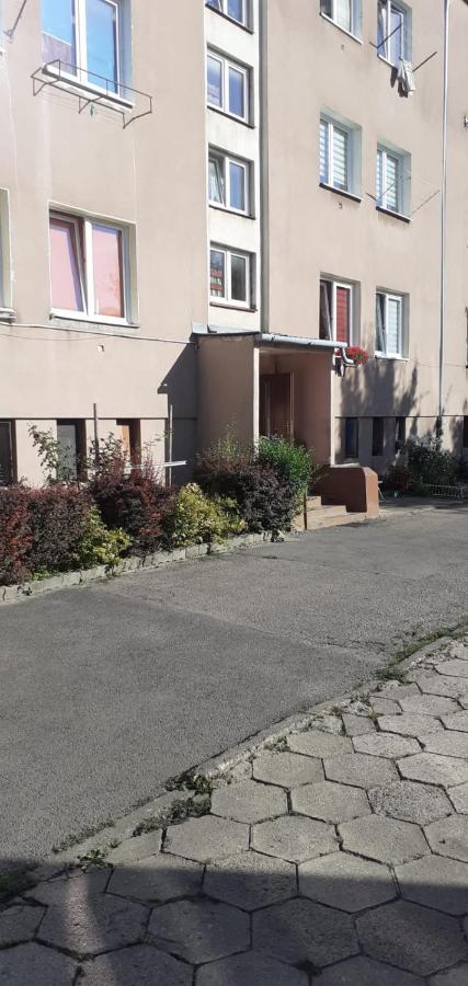Apartament Dwupokojowy Островець-Свентокшиський Екстер'єр фото