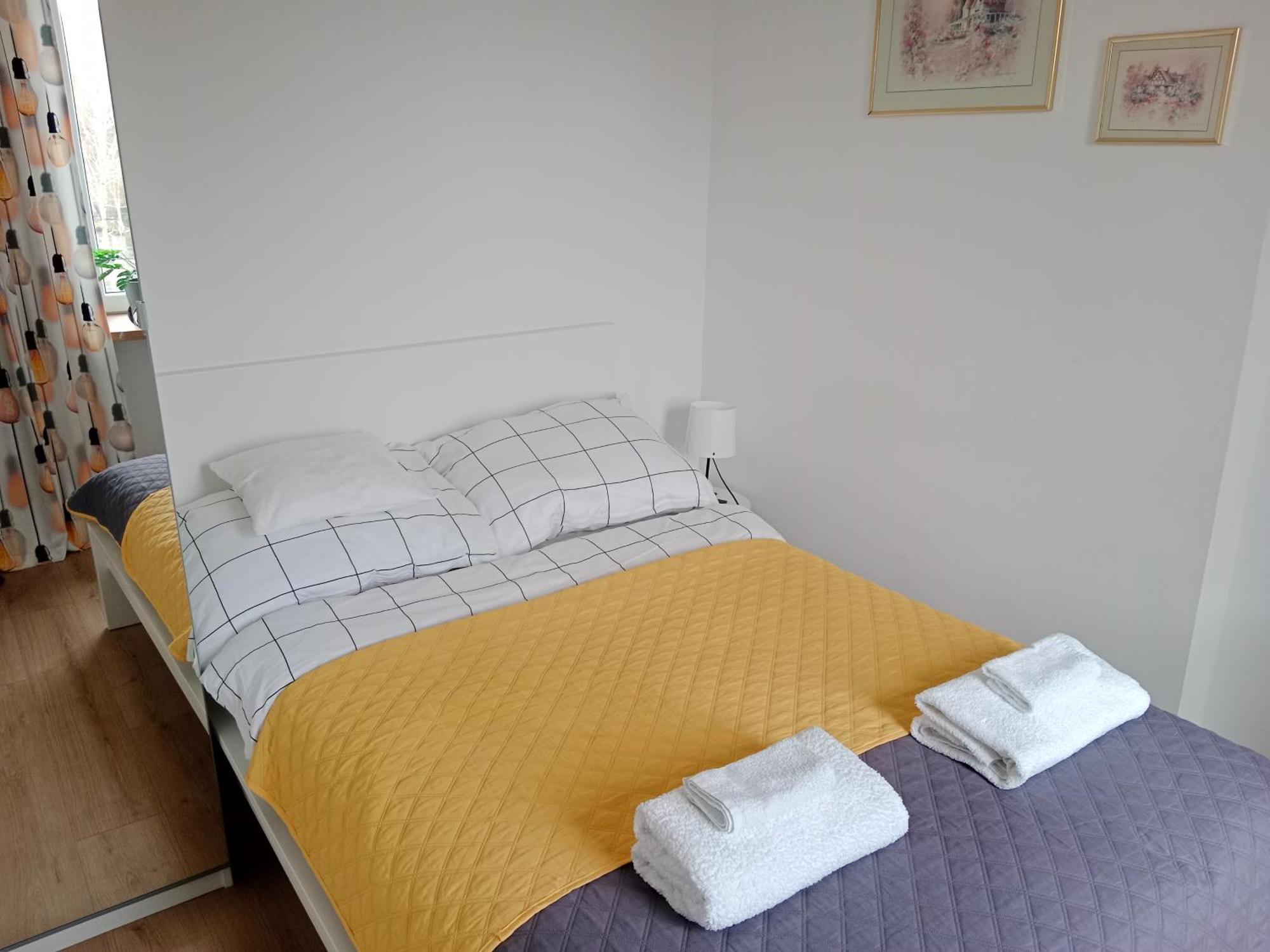 Apartament Dwupokojowy Островець-Свентокшиський Екстер'єр фото